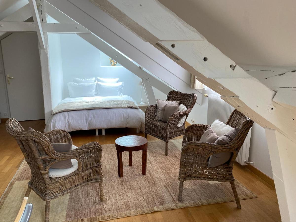 La Thebauderie Hotel Montfort-l'Amaury Ngoại thất bức ảnh