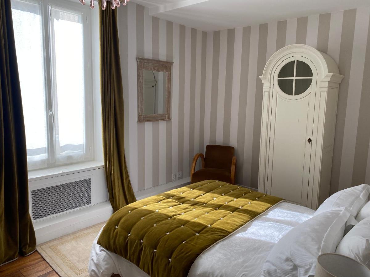 La Thebauderie Hotel Montfort-l'Amaury Ngoại thất bức ảnh