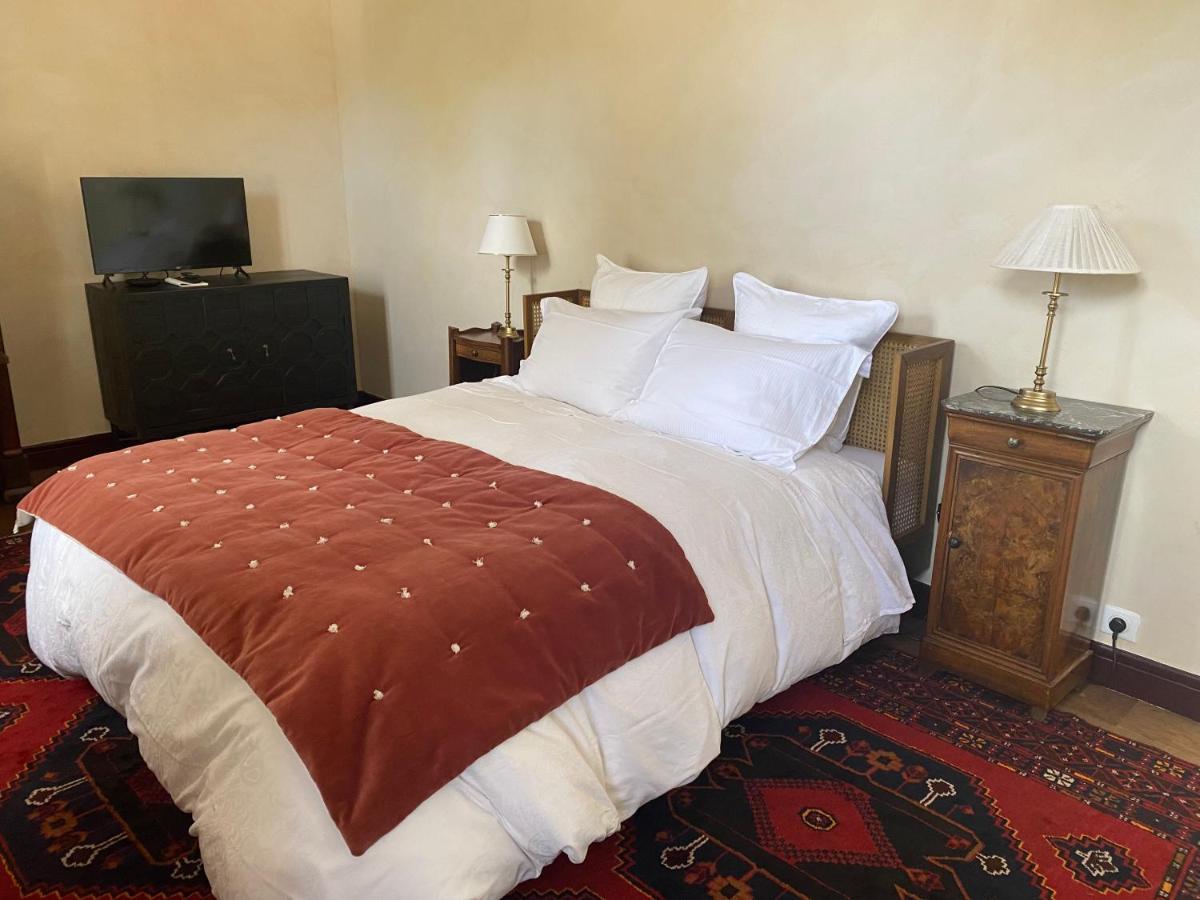 La Thebauderie Hotel Montfort-l'Amaury Ngoại thất bức ảnh
